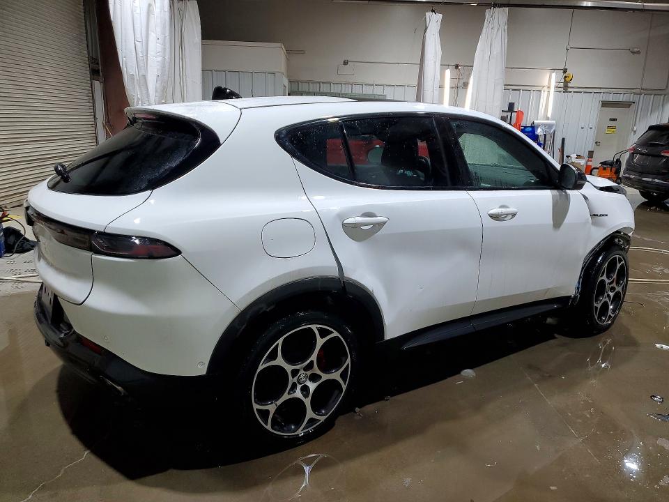 Продажа на аукционе авто 2024 Alfa Romeo Tonale, vin: ZASPATDW7R3059641, номер лота: 75664005