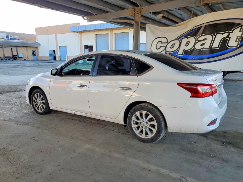 Продаж на аукціоні авто 2018 Nissan Sentra, vin: 3N1AB7AP4JL649407, номер лоту: 75689515