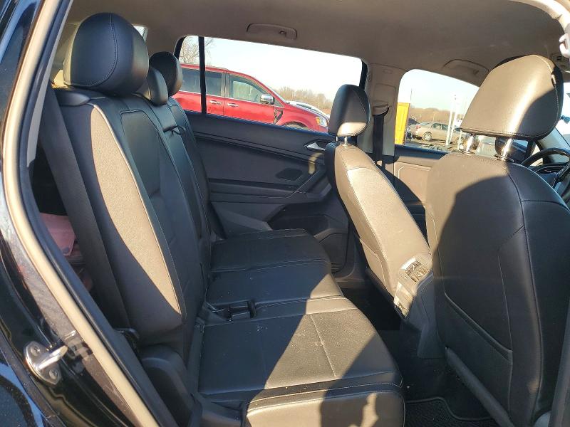79155025 :رقم المزاد ، 3VV3B7AX7JM199818 vin ، 2018 Volkswagen Tiguan مزاد بيع