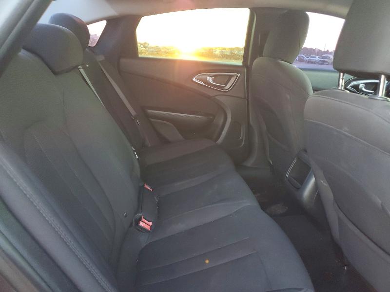 2016 Chrysler 200 მანქანა იყიდება აუქციონზე, vin: 1C3CCCAB6GN155935, აუქციონის ნომერი: 76545865