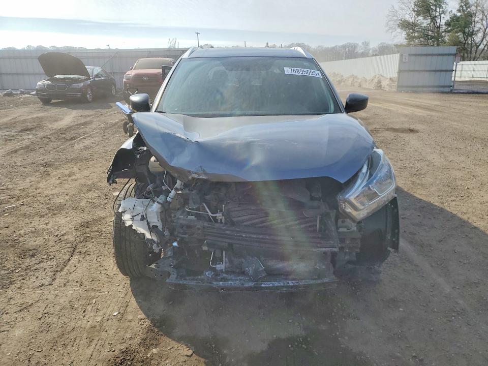 2019 Nissan Kicks მანქანა იყიდება აუქციონზე, vin: 3N1CP5CU4KL504080, აუქციონის ნომერი: 76895695