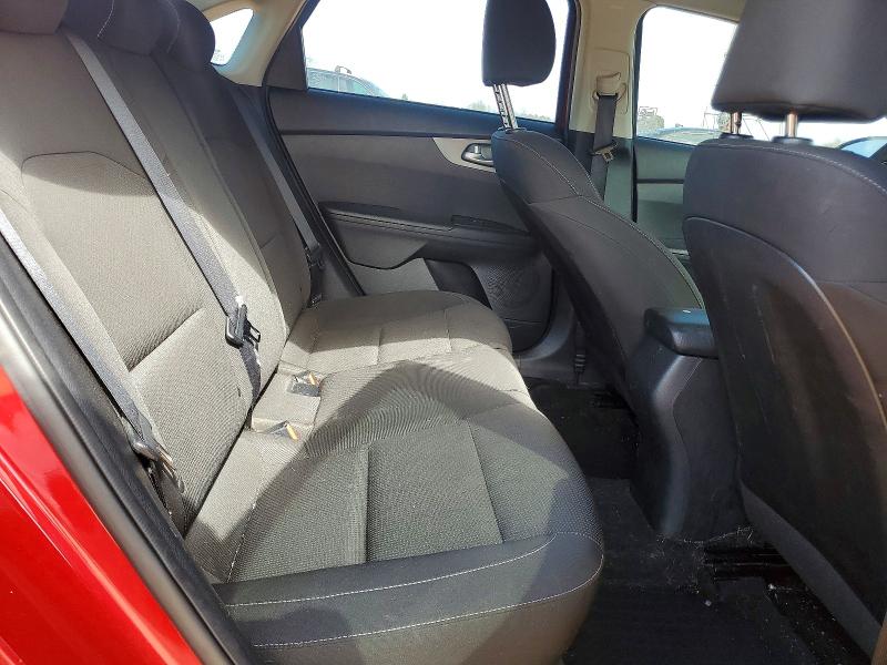 75979095 :رقم المزاد ، 3KPF24AD0ME296020 vin ، 2021 Kia Forte مزاد بيع