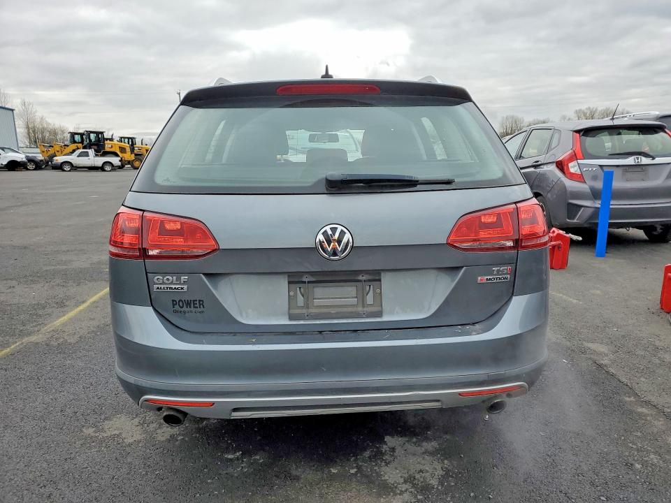 75069095 :رقم المزاد ، 3VWH17AU9HM509388 vin ، 2017 Volkswagen Golf Alltrack مزاد بيع