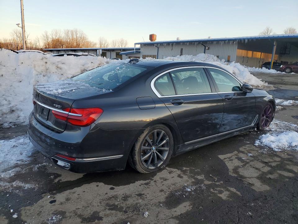 76284775 :رقم المزاد ، WBA7F2C56JG424465 vin ، 2018 Bmw 750 Xi مزاد بيع