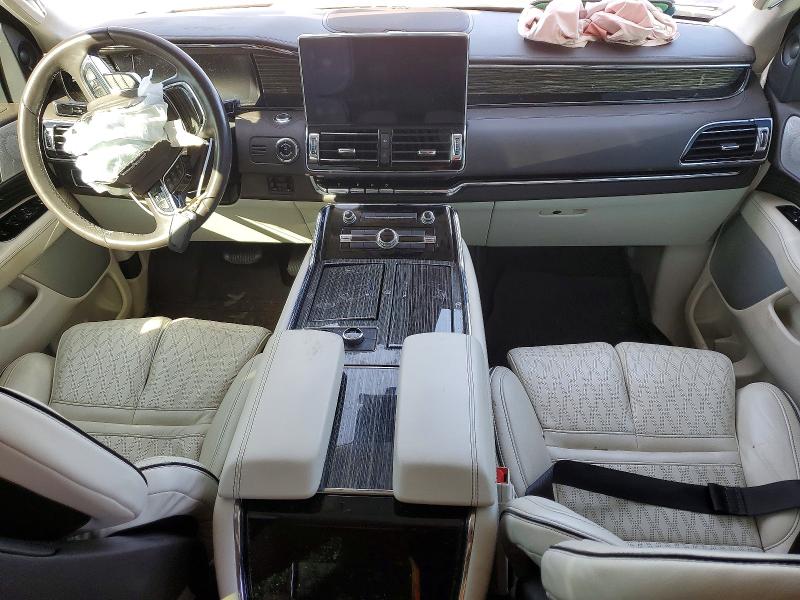 52546116 :رقم المزاد ، 5LMJJ3TT9NEL13110 vin ، 2022 Lincoln Navigator مزاد بيع