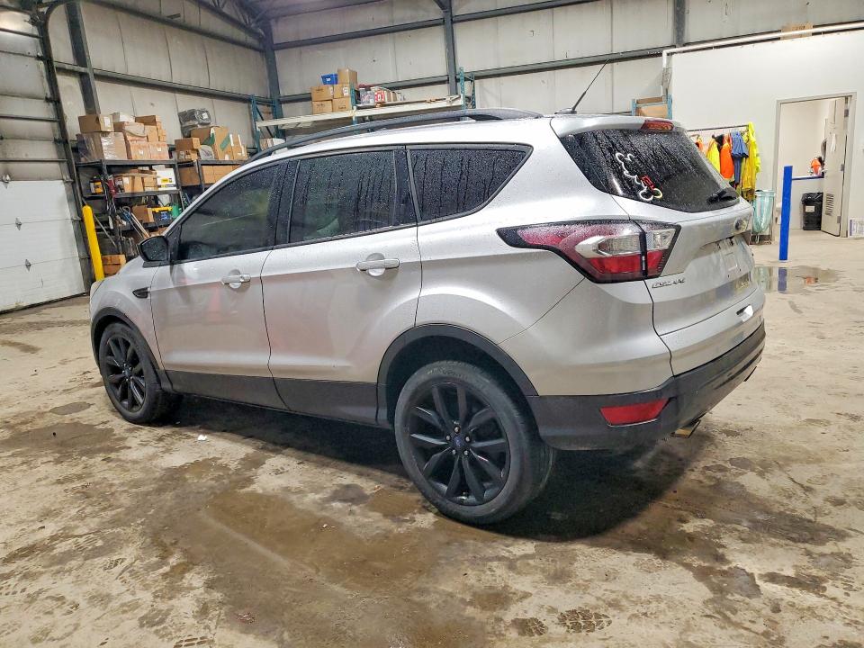75730445 :رقم المزاد ، 1FMCU0G96HUC90623 vin ، 2017 Ford Escape مزاد بيع