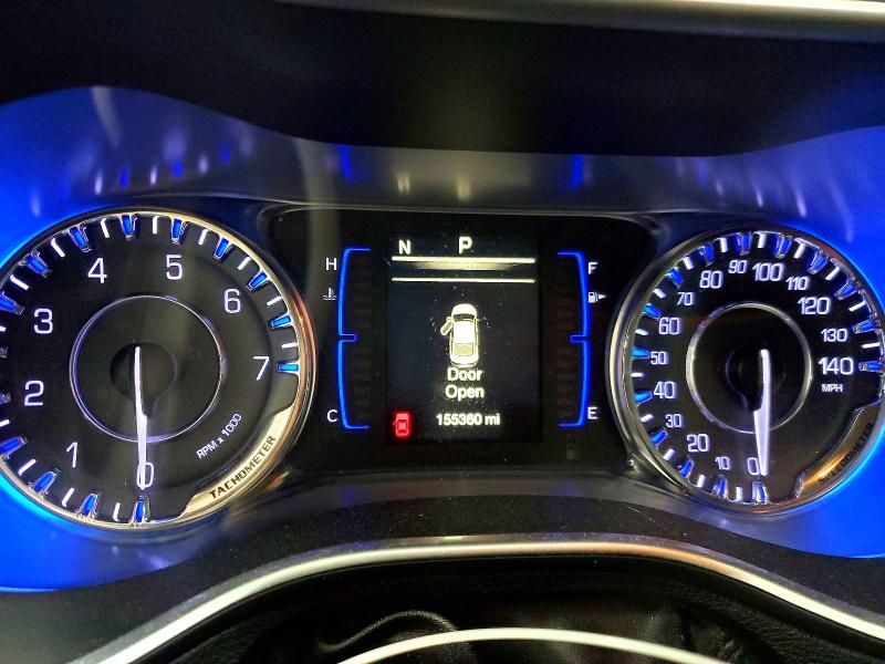 76170875 :رقم المزاد ، 1C3CCCABXGN160068 vin ، 2016 Chrysler 200 مزاد بيع