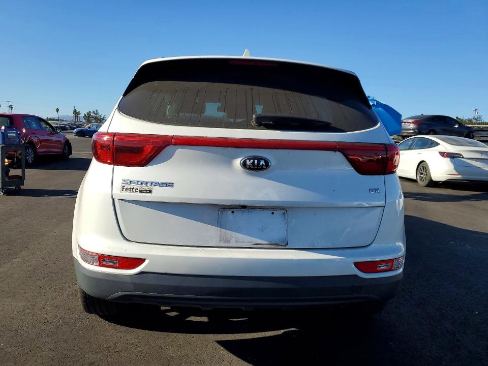 Продажа на аукционе авто 2018 Kia Sportage, vin: KNDPNCAC1J7428663, номер лота: 74511035