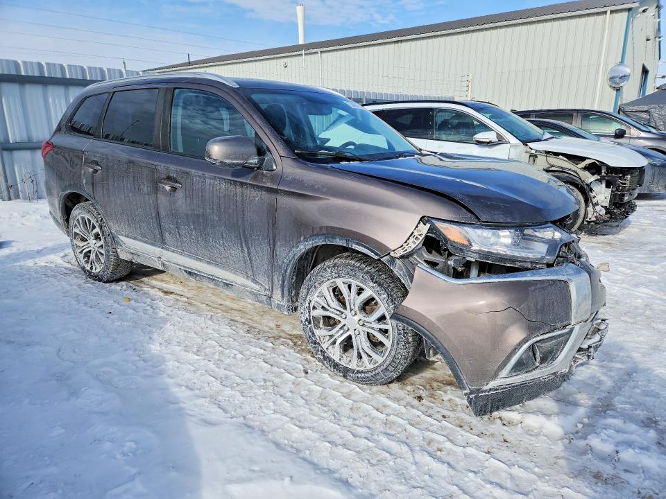 2018 Mitsubishi Outlander მანქანა იყიდება აუქციონზე, vin: JA4AZ2A37JZ619278, აუქციონის ნომერი: 75490155