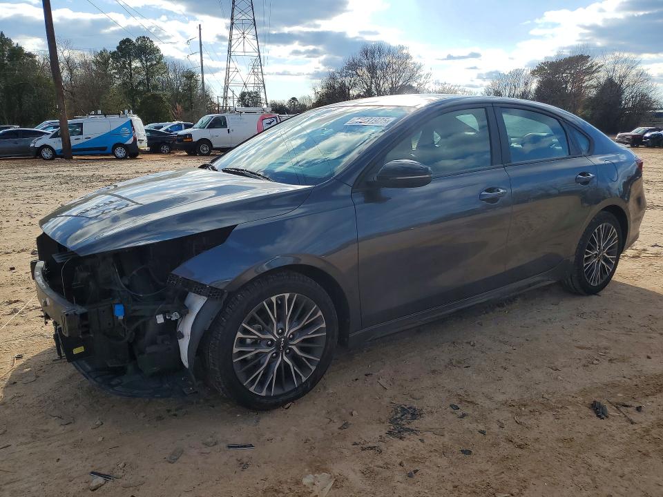 2023 Kia Forte მანქანა იყიდება აუქციონზე, vin: 3KPF54AD3PE606768, აუქციონის ნომერი: 77231925