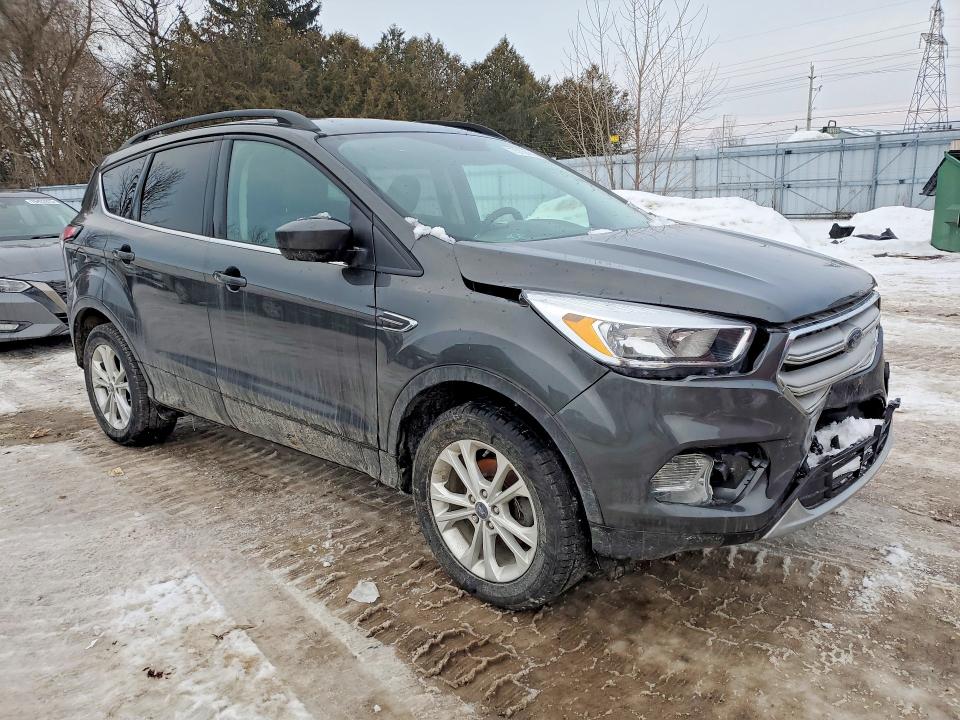 2018 Ford Escape მანქანა იყიდება აუქციონზე, vin: 1FMCU0GD7JUD39483, აუქციონის ნომერი: 75754115