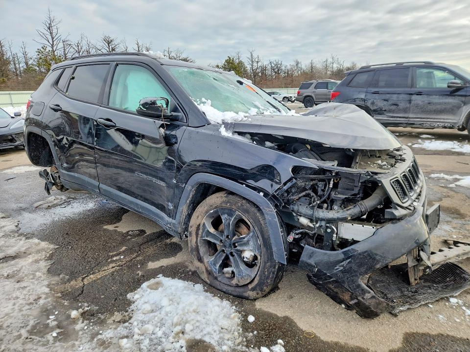 74578875 :رقم المزاد ، 3C4NJDBB8KT648636 vin ، 2019 Jeep Compass مزاد بيع