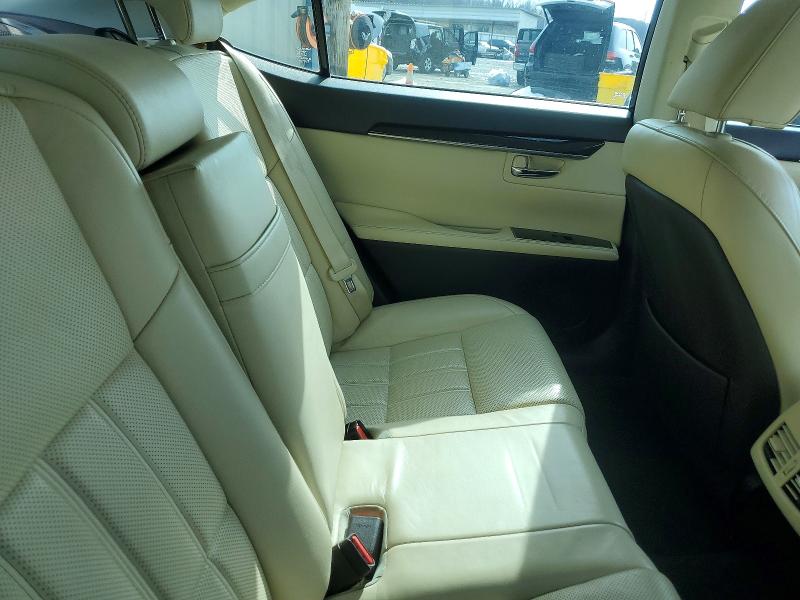 76062035 :رقم المزاد ، 58ABK1GG6JU114949 vin ، 2018 Lexus Es مزاد بيع