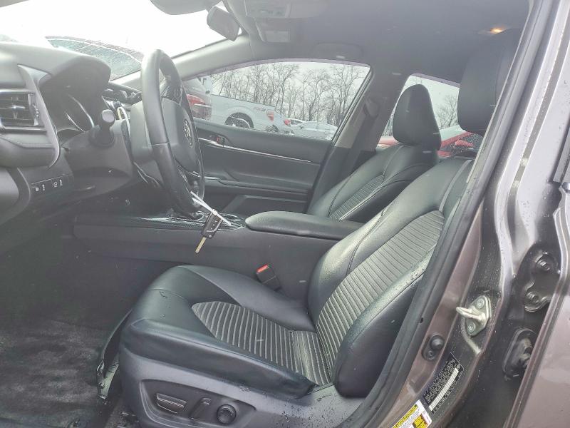 78163995 :رقم المزاد ، 4T1B11HK6KU829079 vin ، 2019 Toyota Camry مزاد بيع