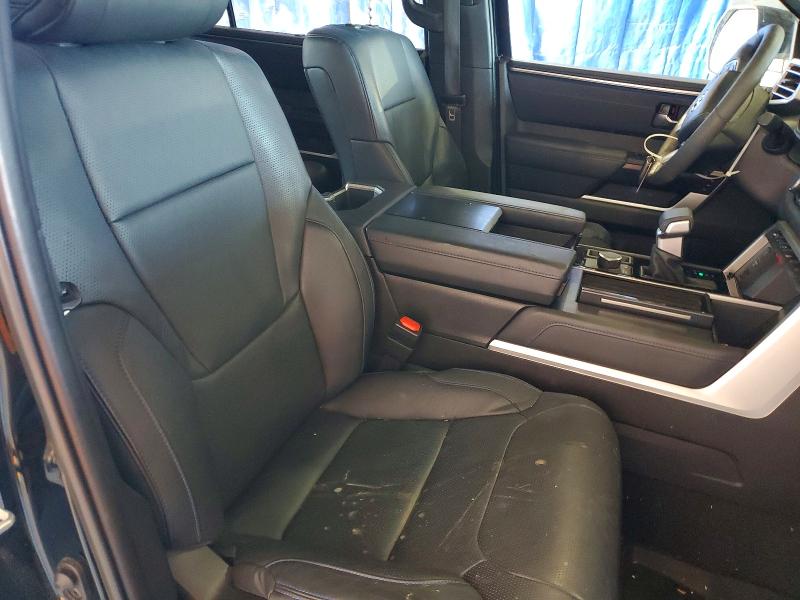 76555835 :رقم المزاد ، 7SVAAABAXRX044546 vin ، 2024 Toyota Sequoia مزاد بيع