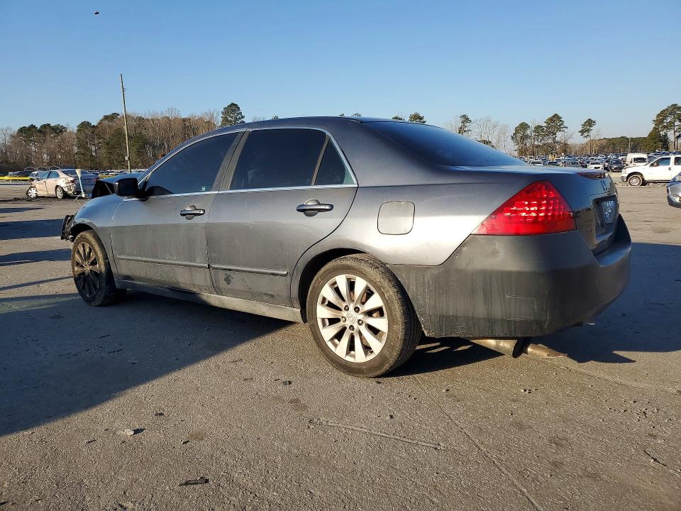 76915955 :رقم المزاد ، 1HGCM66477A064640 vin ، 2007 Honda Accord مزاد بيع