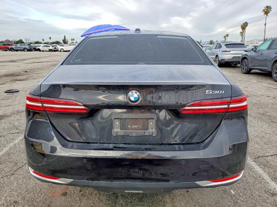 2024 Bmw 530 მანქანა იყიდება აუქციონზე, vin: WBA43FJ05RCS86883, აუქციონის ნომერი: 77675825