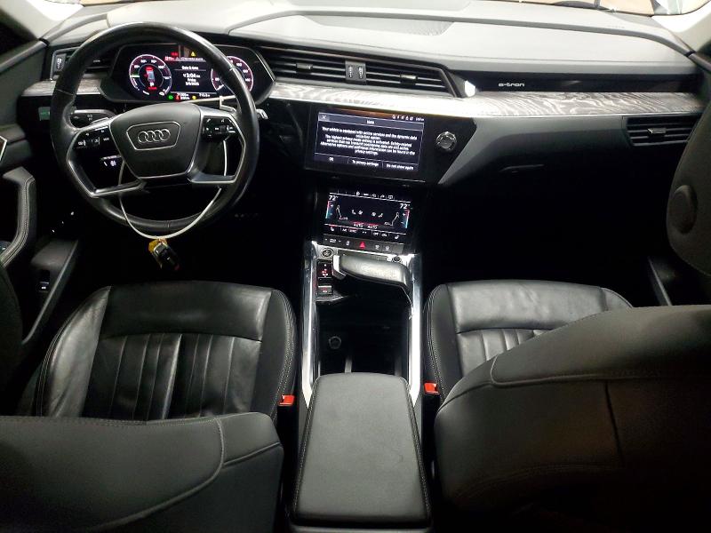 Продажа на аукционе авто 2022 Audi E-tron, vin: WA1AAAGE5NB019609, номер лота: 76046765