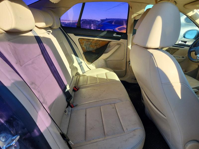 Продажа на аукционе авто 2010 Volkswagen Jetta, vin: 3VWRL7AJ4AM149568, номер лота: 76625655
