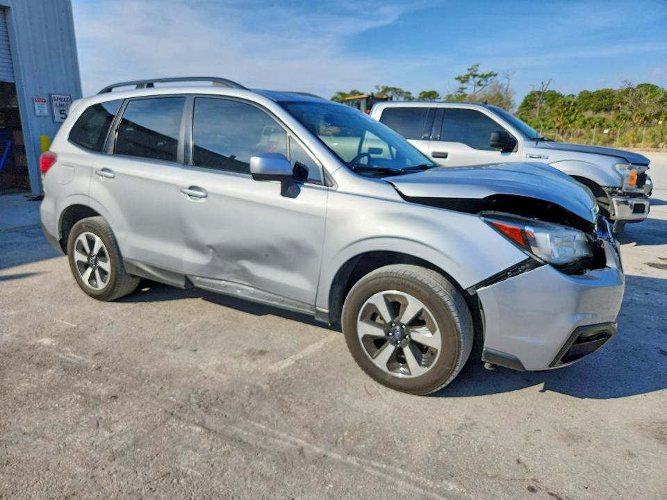 2018 Subaru Forester მანქანა იყიდება აუქციონზე, vin: JF2SJAEC8JH452510, აუქციონის ნომერი: 78053255