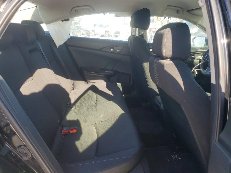 77573855 :رقم المزاد ، 2HGFC2F60JH015671 vin ، 2018 Honda Civic مزاد بيع