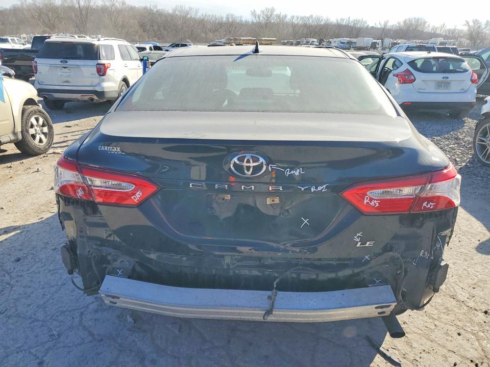 75971465 :رقم المزاد ، 4T1B11HK7KU681766 vin ، 2019 Toyota Camry مزاد بيع