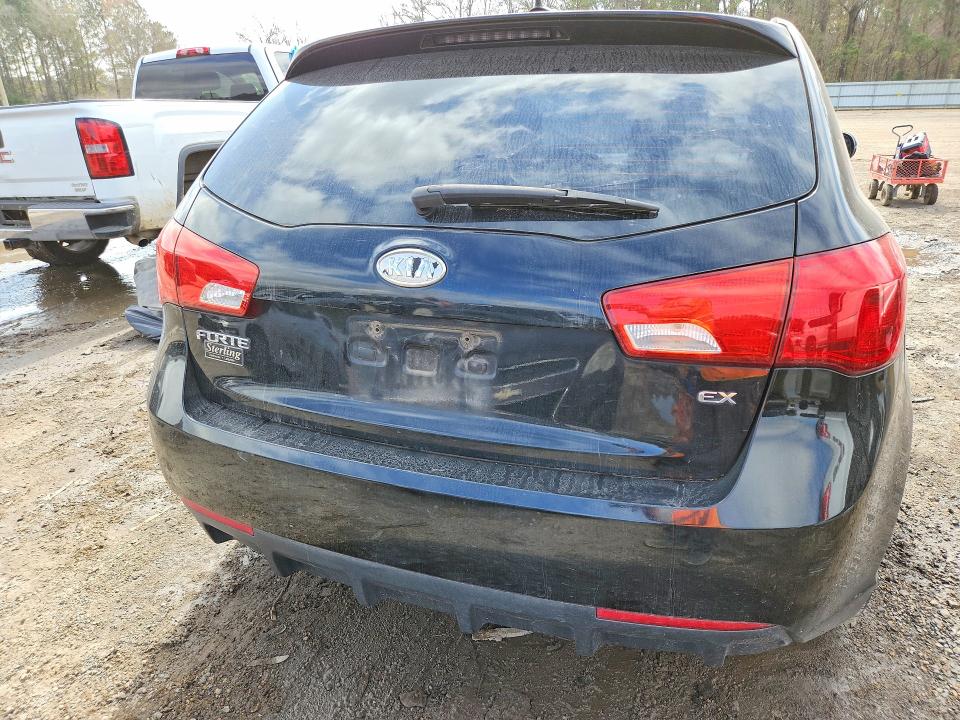 76200745 :رقم المزاد ، KNAFU5A28B5321024 vin ، 2011 Kia Forte مزاد بيع