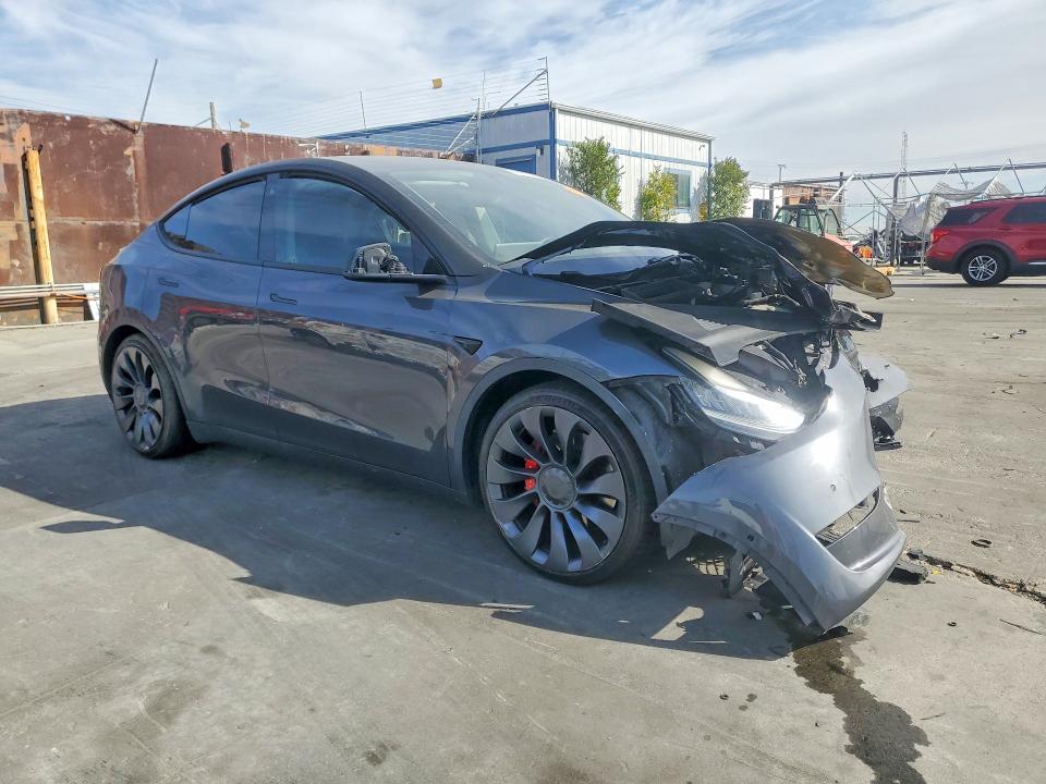 76737595 :رقم المزاد ، 5YJYGDEF0LF001481 vin ، 2020 Tesla Model Y مزاد بيع