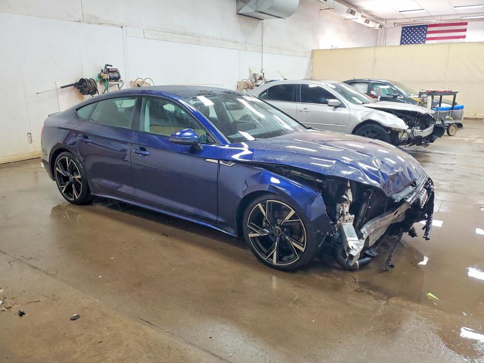 Продаж на аукціоні авто 2022 Audi A5, vin: WAUCBCF53NA011617, номер лоту: 76515135