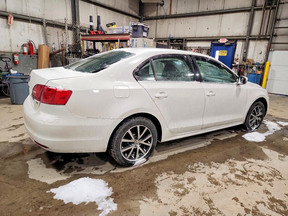 75816365 :رقم المزاد ، 3VWD07AJ8EM410998 vin ، 2014 Volkswagen Jetta مزاد بيع