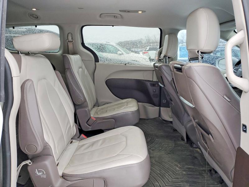 Продажа на аукционе авто 2017 Chrysler Pacifica, vin: 2C4RC1EG5HR555828, номер лота: 75688475