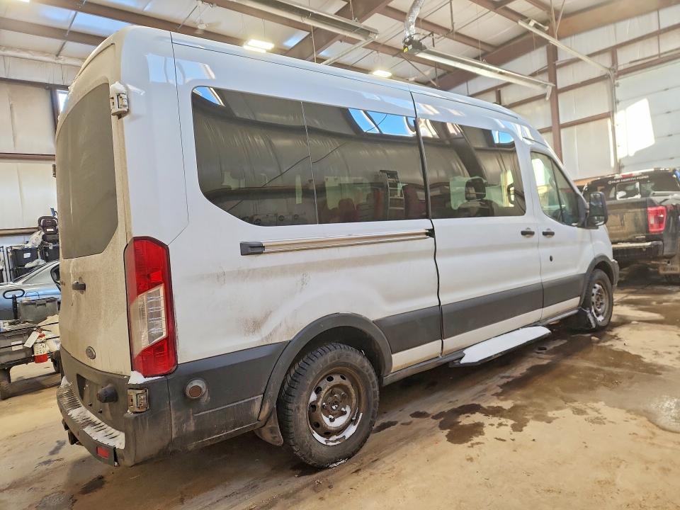 77701935 :رقم المزاد ، 1FBZX2CM9FKA23713 vin ، 2015 Ford Transit T- مزاد بيع