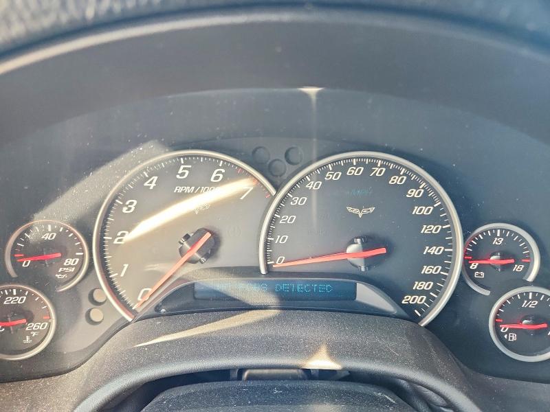76003675 :رقم المزاد ، 1G1YY24UX55113638 vin ، 2005 Chevrolet Corvette مزاد بيع