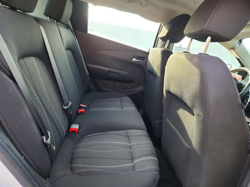 75666825 :رقم المزاد ، 1G1JC6SH3F4176665 vin ، 2015 Chevrolet Sonic مزاد بيع