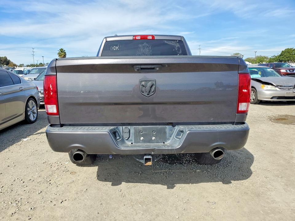 78704515 :رقم المزاد ، 1C6RR6FT2JS280521 vin ، 2018 Ram 1500 مزاد بيع
