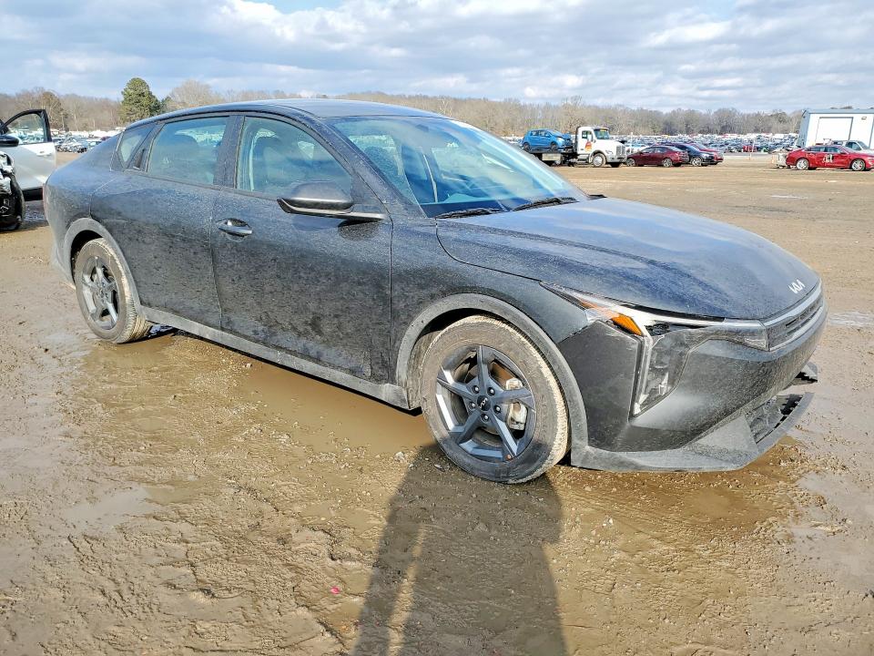 Продажа на аукционе авто 2025 Kia K4, vin: 3KPFT4DE4SE200064, номер лота: 76047895