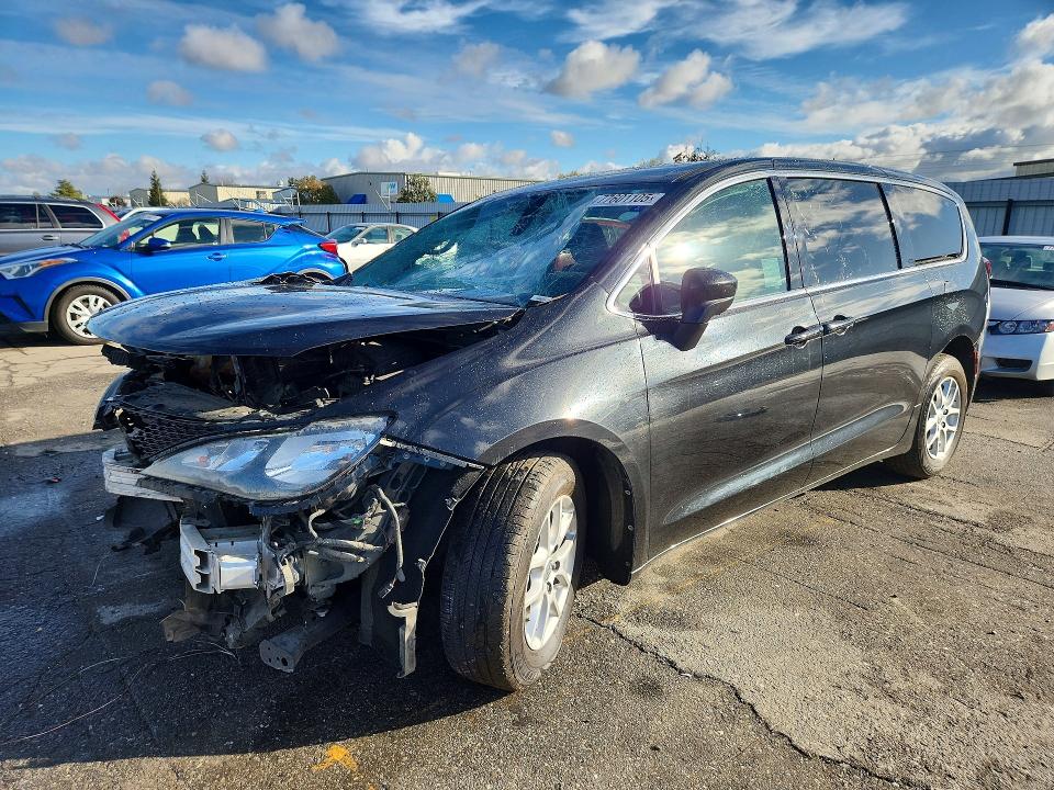 Auction sale of the 2017 Chrysler Pacifica, vin: 2C4RC1DG6HR529241, lot number: 77601105