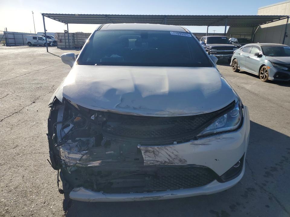 77599325 :رقم المزاد ، 2C4RC1FG7LR109929 vin ، 2020 Chrysler Pacifica مزاد بيع