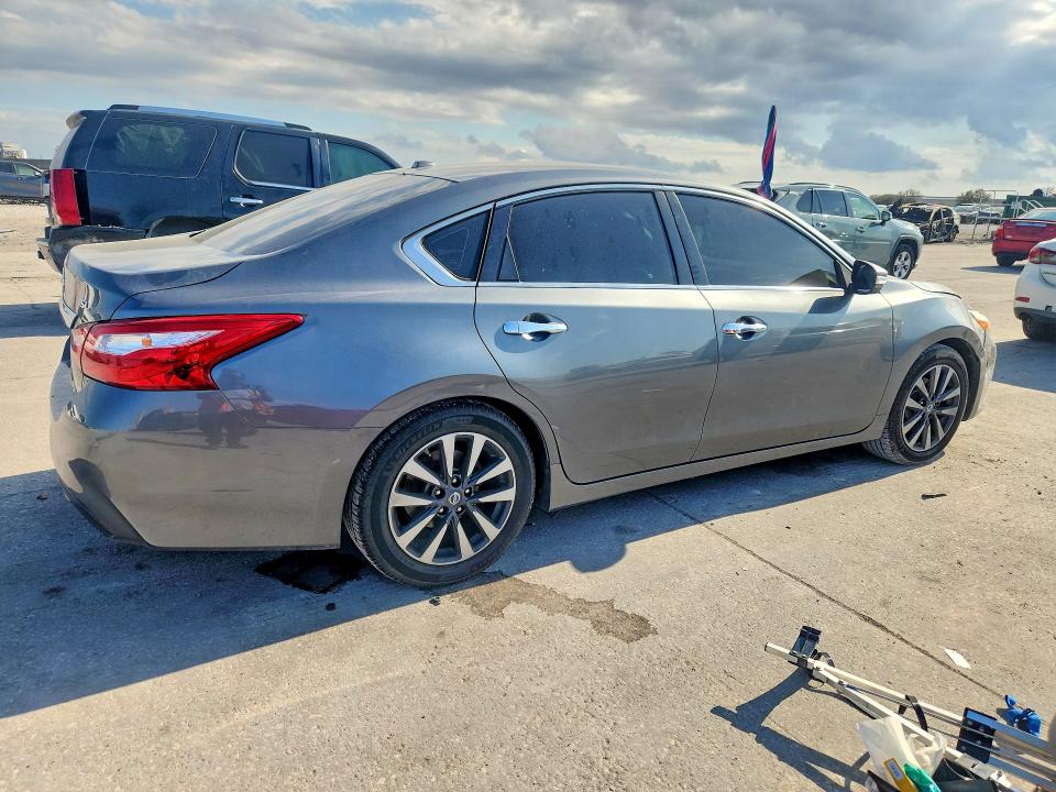 Продажа на аукционе авто 2017 Nissan Altima, vin: 1N4AL3AP0HC223079, номер лота: 55134636