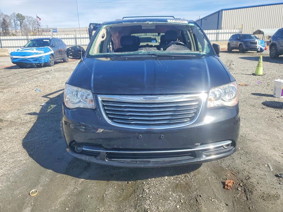 77585945 :رقم المزاد ، 2C4RC1BG7GR281826 vin ، 2016 Chrysler Town & Country مزاد بيع