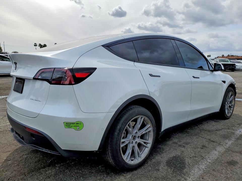 Продаж на аукціоні авто 2022 Tesla Model Y, vin: 7SAYGDEE8NF572892, номер лоту: 76982795