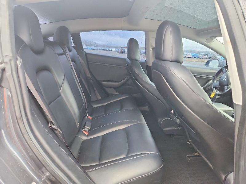 Auction sale of the 2018 Tesla Model 3, vin: 5YJ3E1EAXJF030549, lot number: 77174885