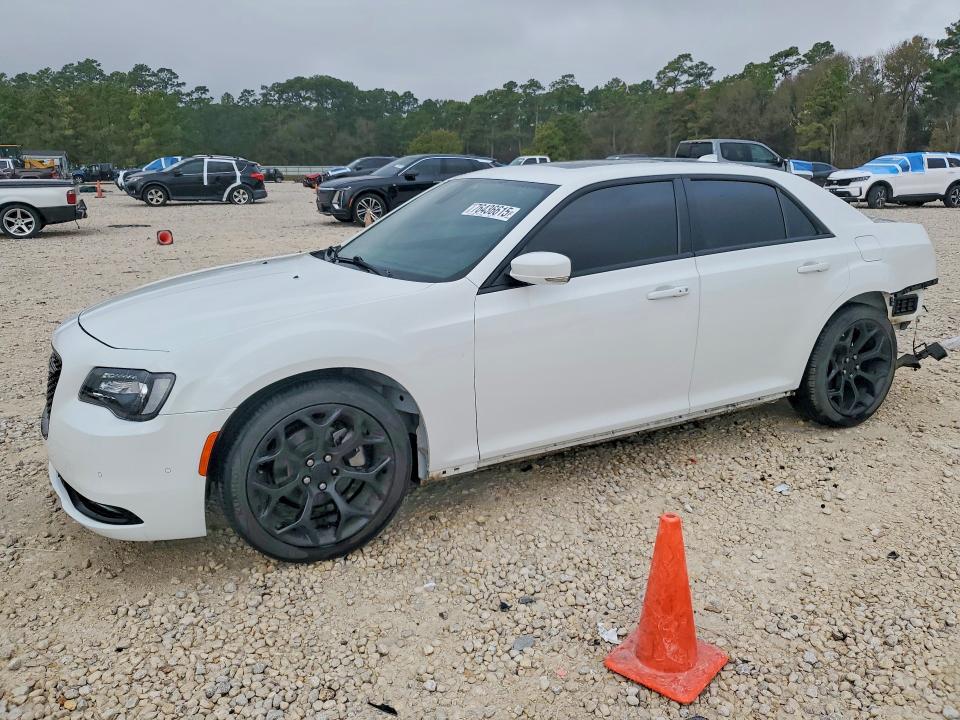 Продаж на аукціоні авто 2021 Chrysler 300, vin: 2C3CCABG1MH585472, номер лоту: 76436615