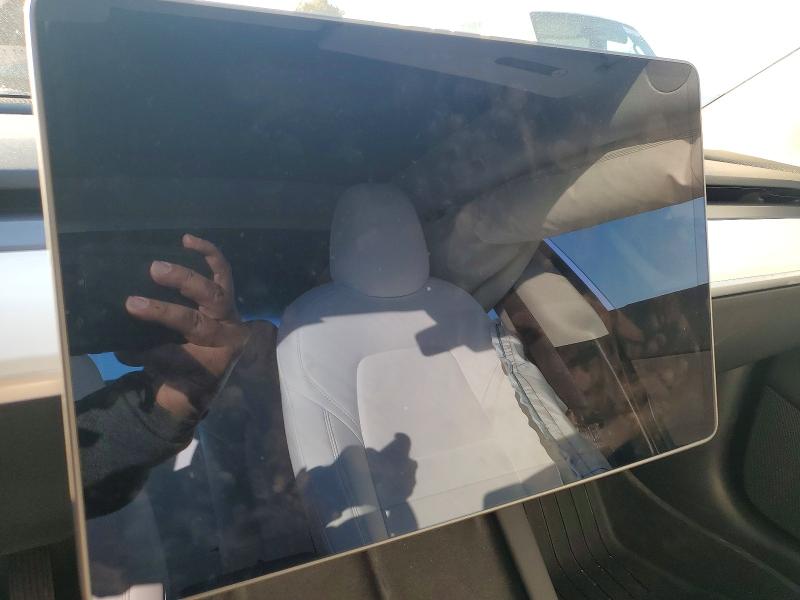 2022 Tesla Model 3 მანქანა იყიდება აუქციონზე, vin: 5YJ3E1EA8NF154972, აუქციონის ნომერი: 76095725