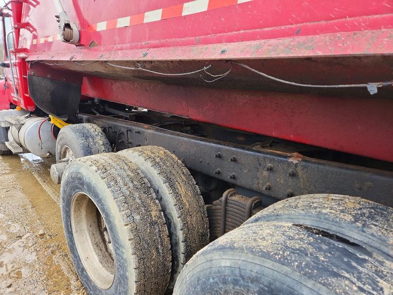 75988935 :رقم المزاد ، 1M2AG11CX3M003222 vin ، 2003 Mack 700 مزاد بيع