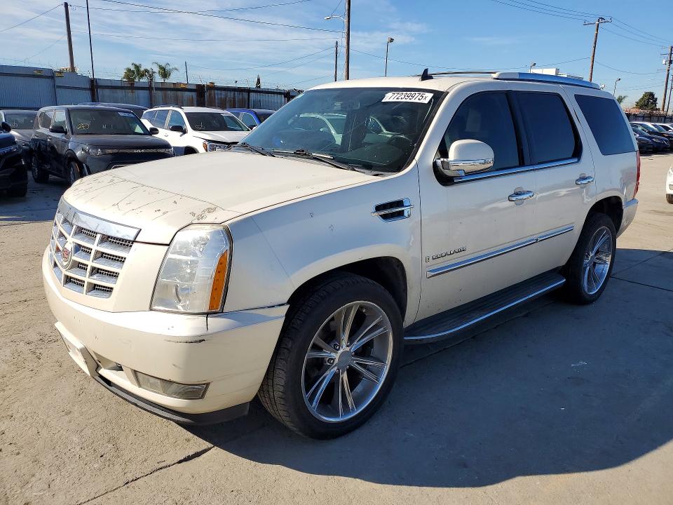 2009 Cadillac Escalade მანქანა იყიდება აუქციონზე, vin: 1GYFK232X9R285662, აუქციონის ნომერი: 77239975