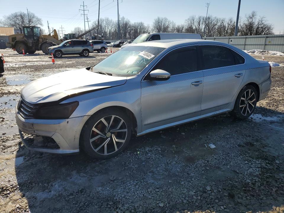 77400485 :رقم المزاد ، 1VWBT7A3XGC010140 vin ، 2016 Volkswagen Passat مزاد بيع