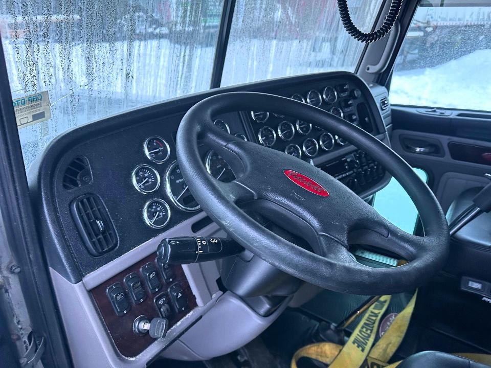 Aukcja sprzedaży 2022 Peterbilt 389, vin: 1XPXD49X6ND777615, numer aukcji: 73991175
