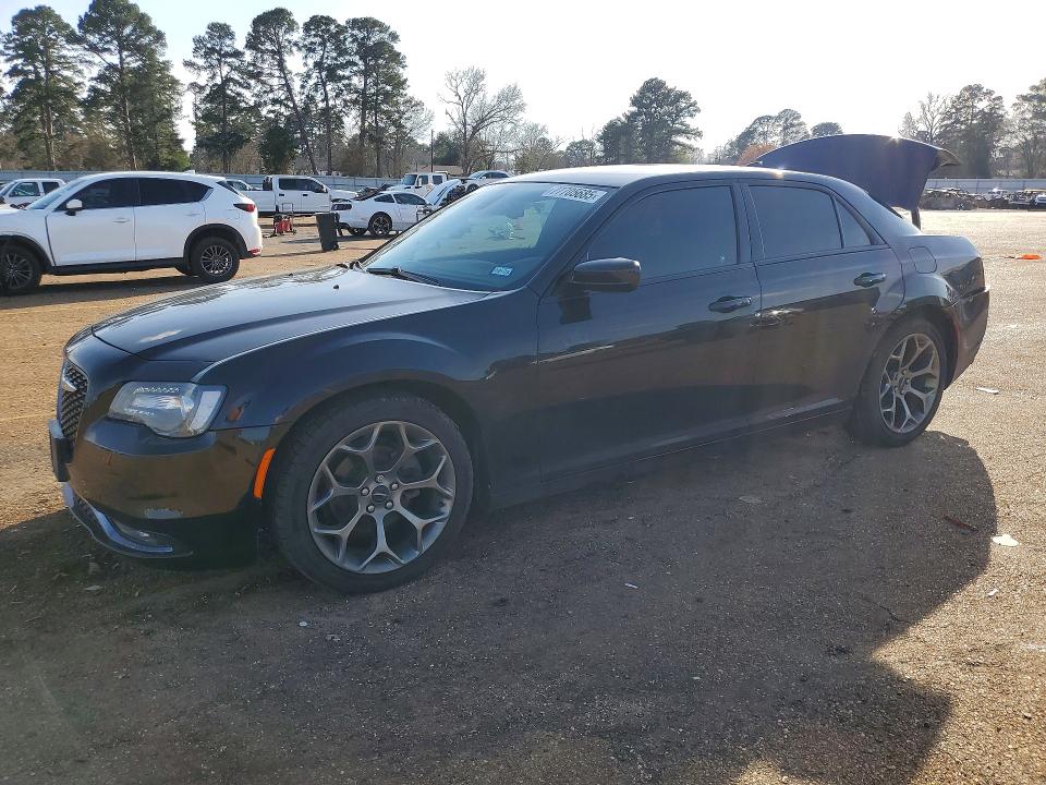 Auction sale of the 2018 Chrysler 300, vin: 2C3CCABGXJH253736, lot number: 77705685