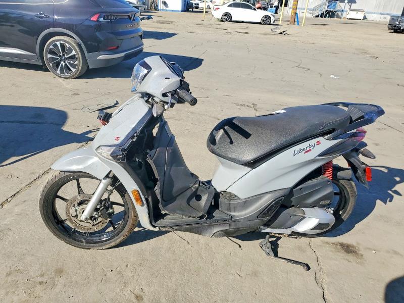76052755 :رقم المزاد ، ZAPM898G7N7003622 vin ، 2022 Piaggio Liberty 15 مزاد بيع